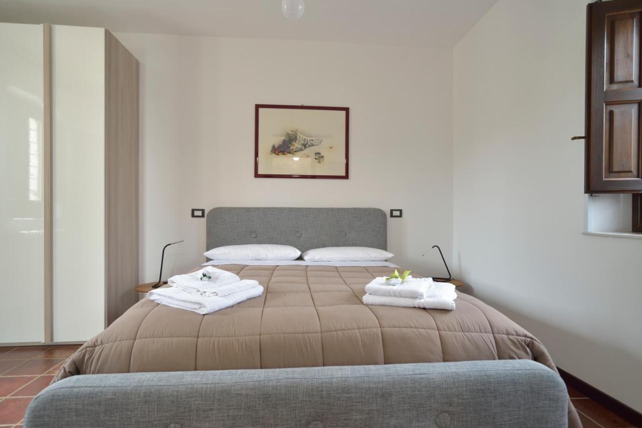 La Casazza - Country House Apartment Rosolini Bagian luar foto