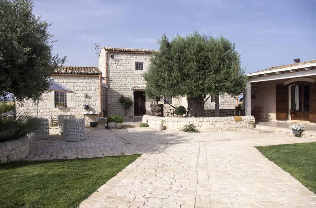 La Casazza - Country House Apartment Rosolini Ruang foto